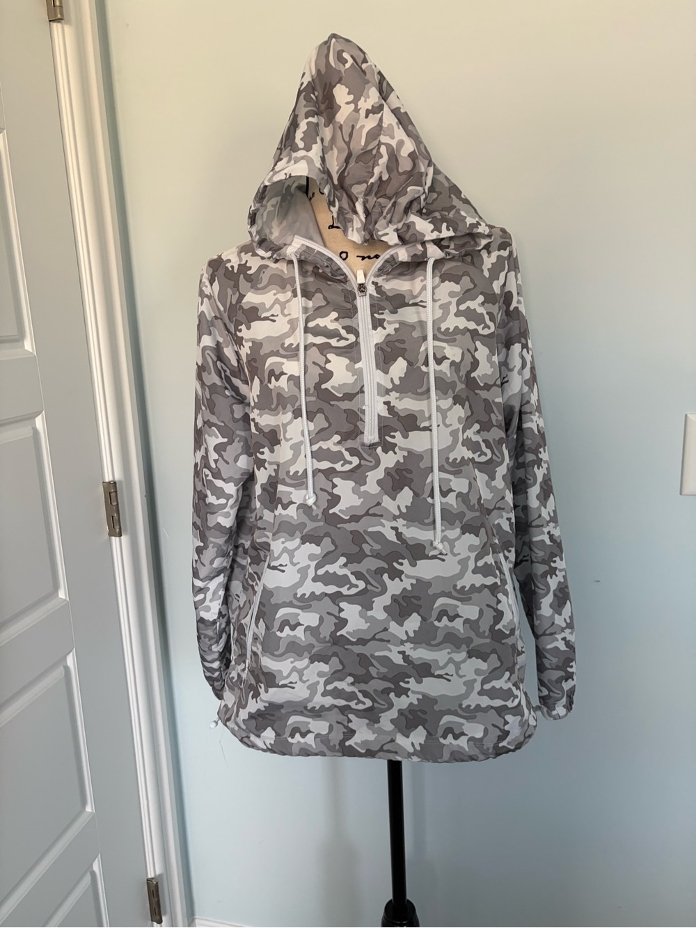 Xersion Gray Camouflage Half-Zip Hooded Wind Breaker